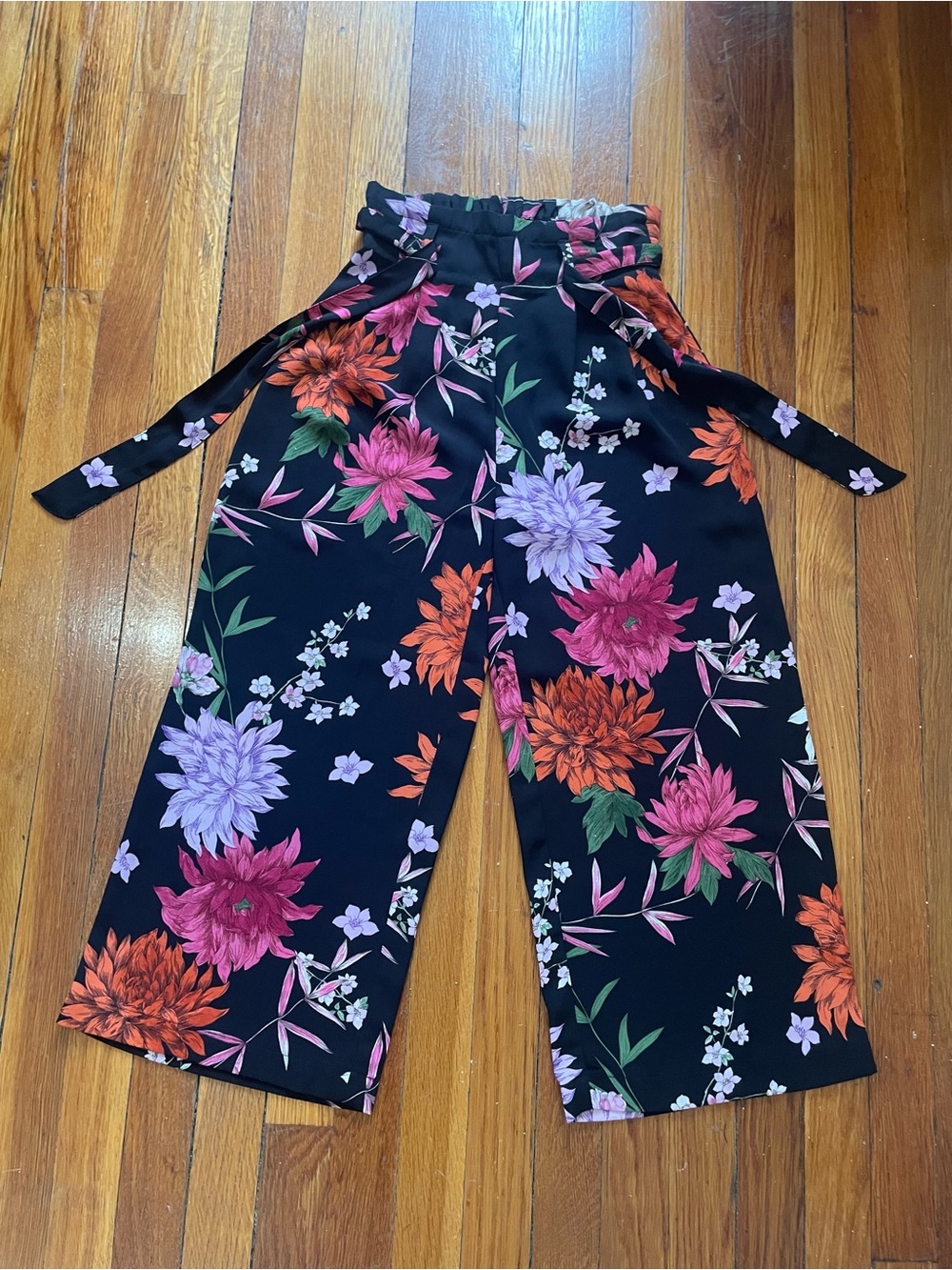 stradivarius Black Floral Paperbag-Waist Wide-Leg Pants